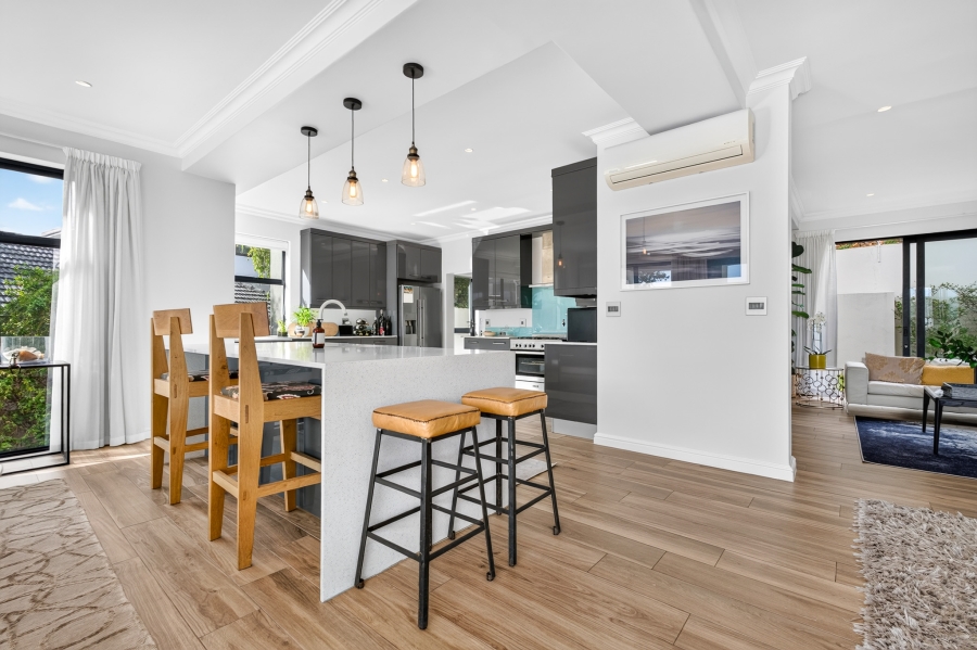 To Let 4 Bedroom Property for Rent in Camps Bay Western Cape